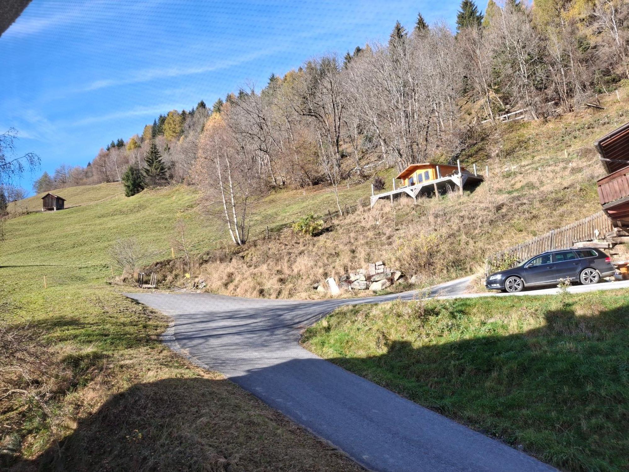 Pension Razil Ladis Buitenkant foto