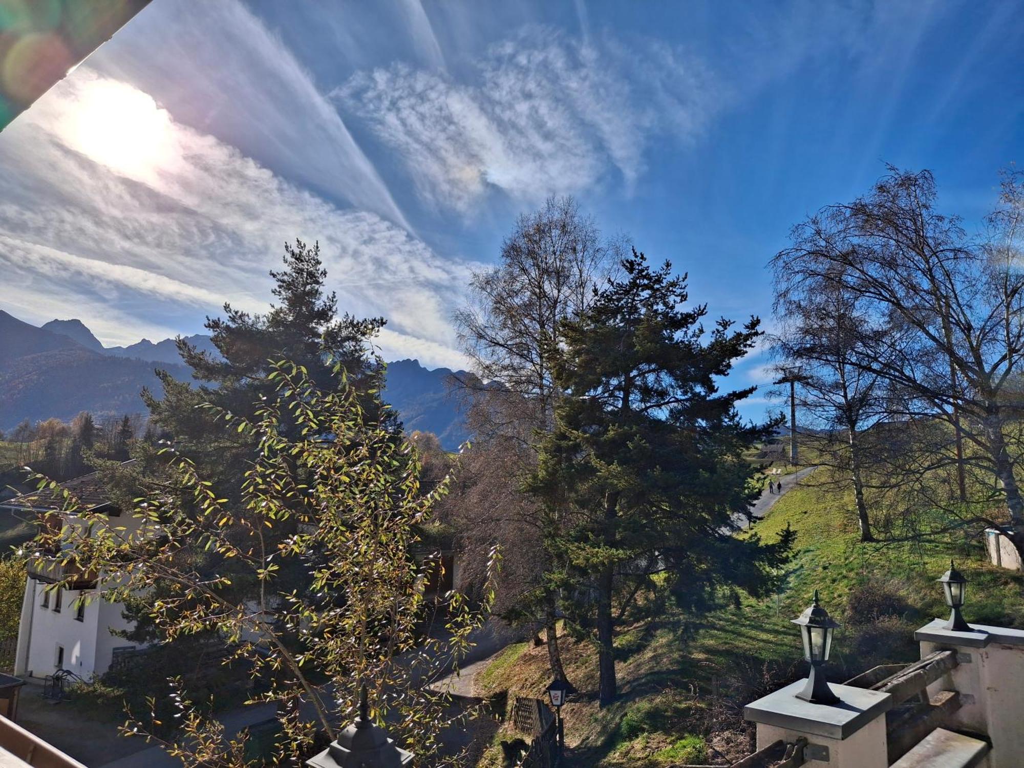 Pension Razil Ladis Buitenkant foto