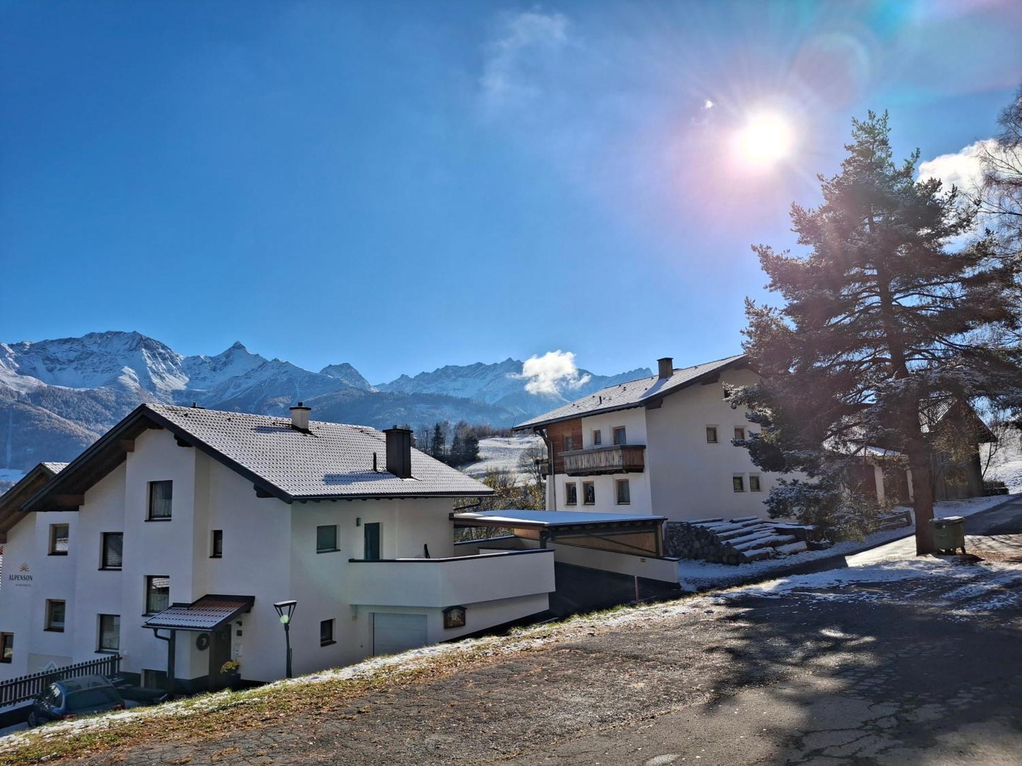 Pension Razil Ladis Buitenkant foto
