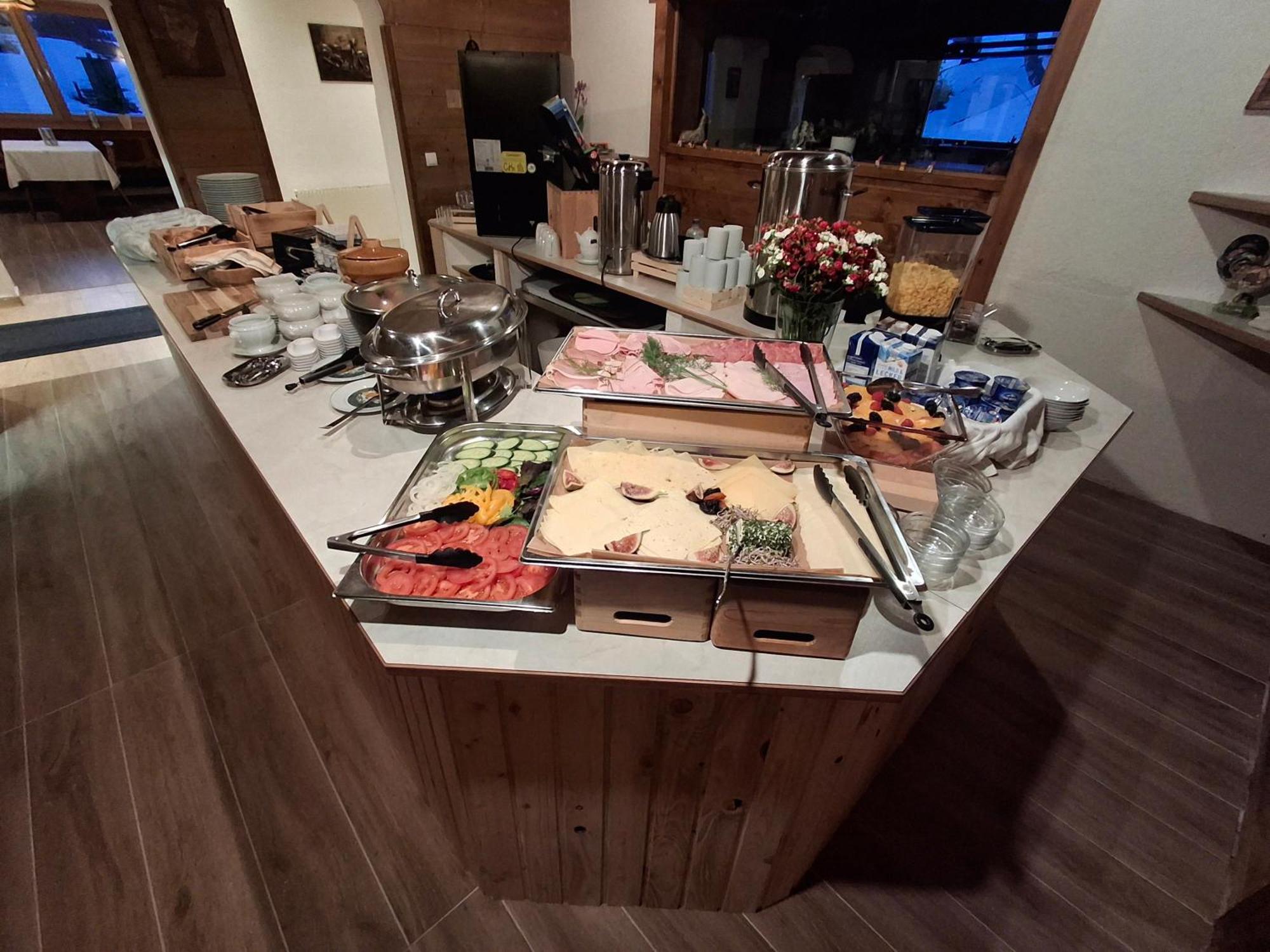 Pension Razil Ladis Buitenkant foto